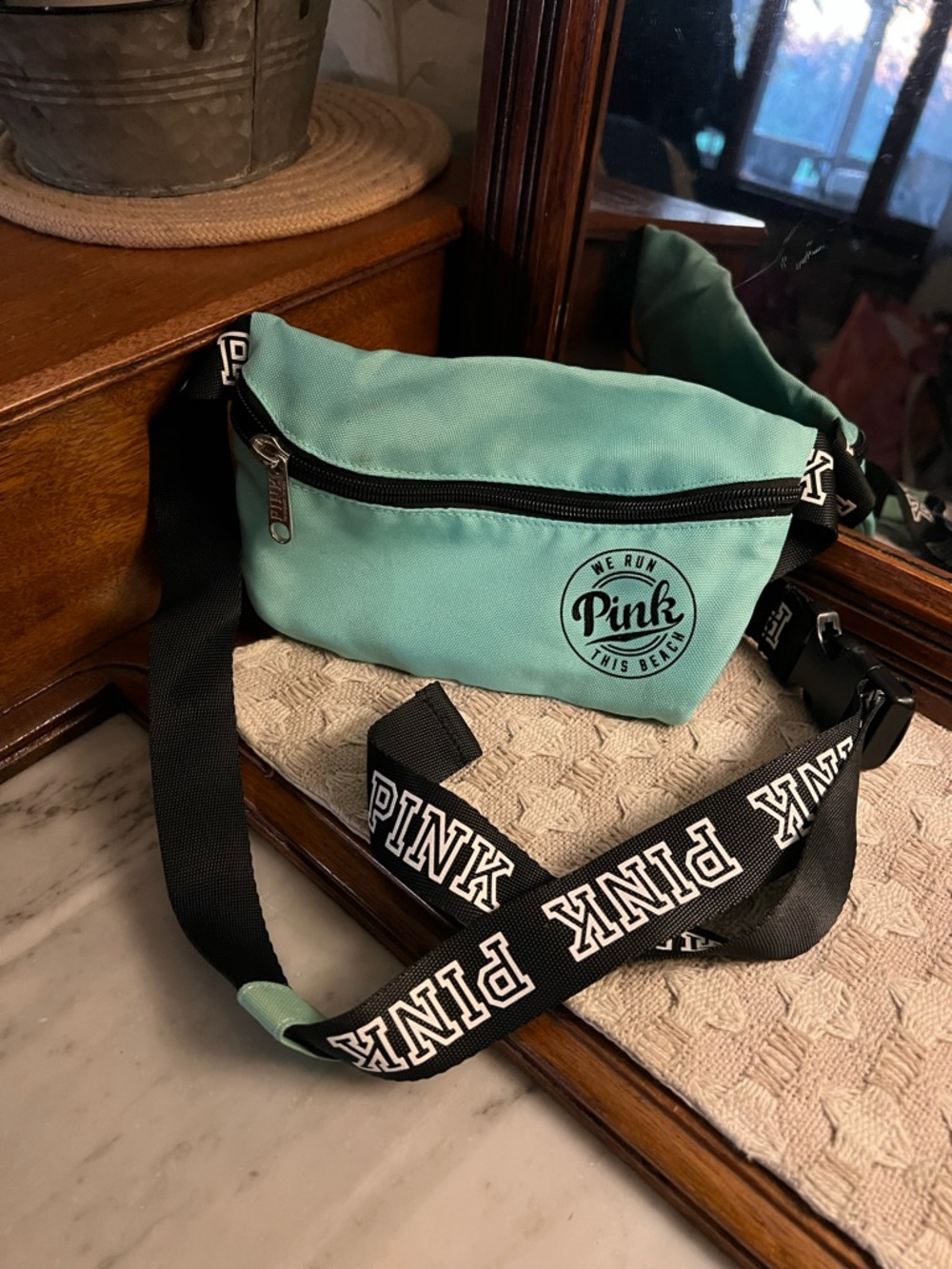 VICTORIA'S SECRET PINK "We Run This Beach" Fanny‎ Pack Bum Bag Teal Black GUC